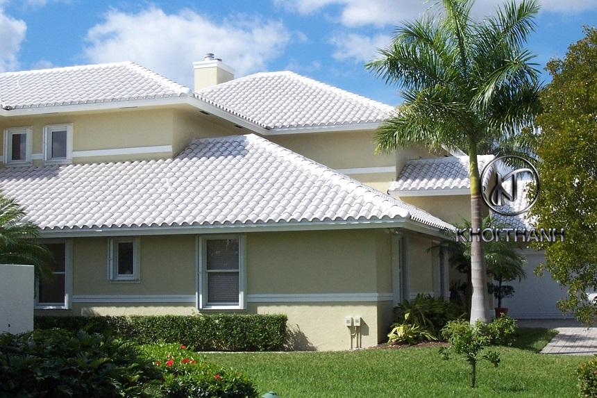 Tôn cách nhiệt giả ngói trắng sữa 3 mái nhà nhẹ