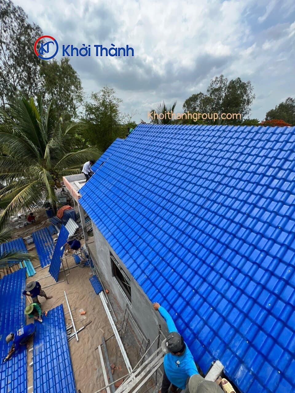 Tôn ngói nhựa xanh dươngTôn ngói nhựa xanh dương Tôn ngói nhựa xanh dương