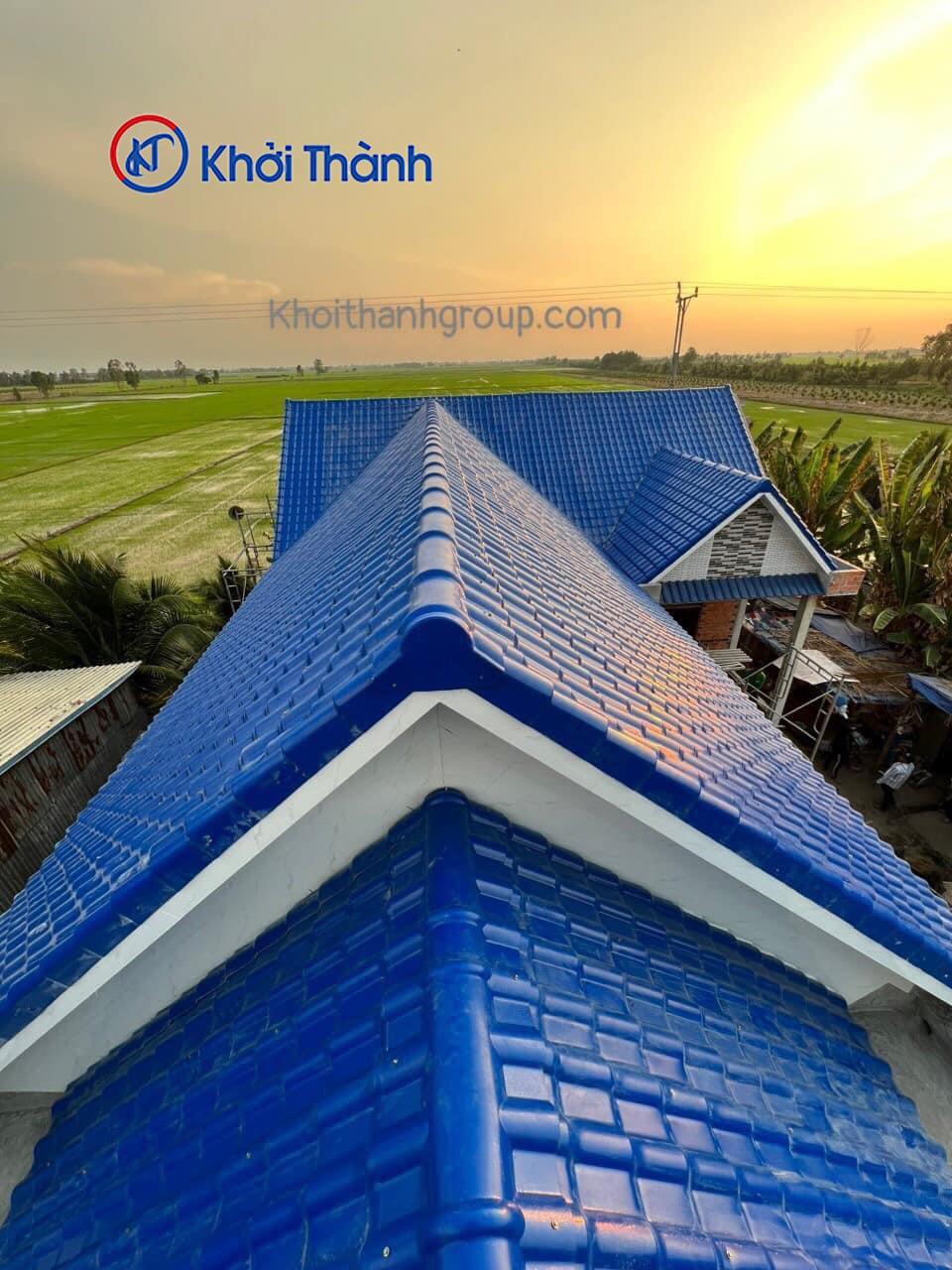 Tôn ngói nhựa xanh dươngTôn ngói nhựa xanh dương Tôn ngói nhựa xanh dương