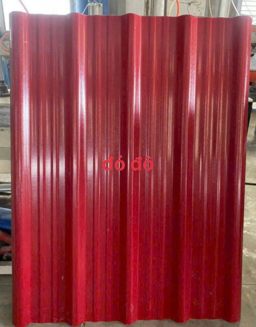 Tôn nhựa màu đỏ đô 5 sóng