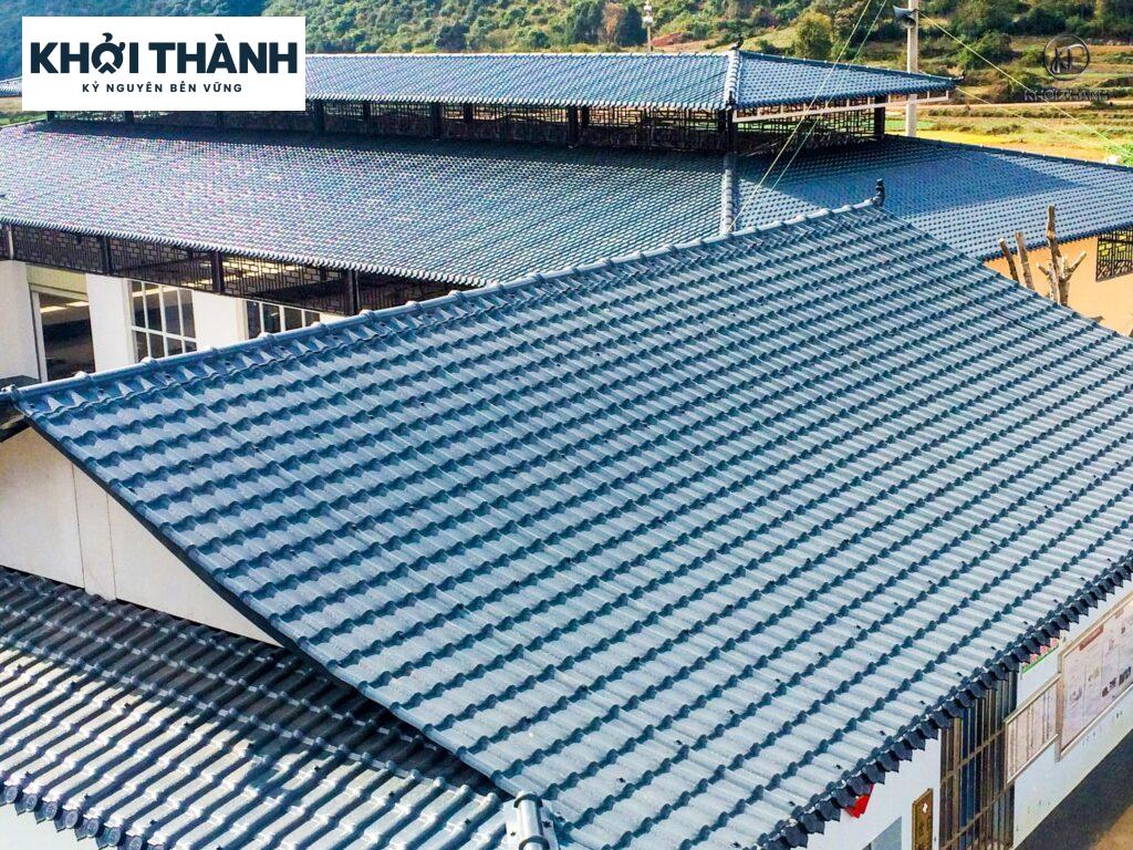 Mẫu Nhà Đẹp Sử Dụng Tôn Nhựa PVC