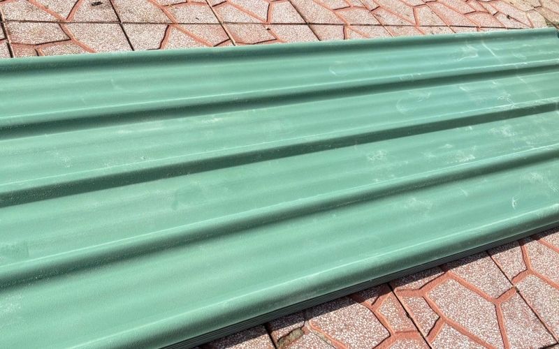 Tôn nhựa màu xanh ngọc - Đặc điểm nổi bật