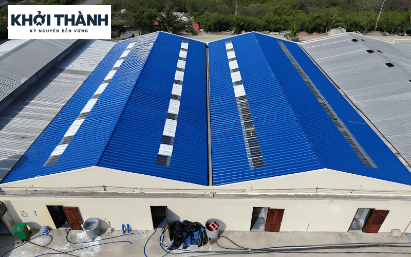 Tôn nhựa lợp nhà xưởng