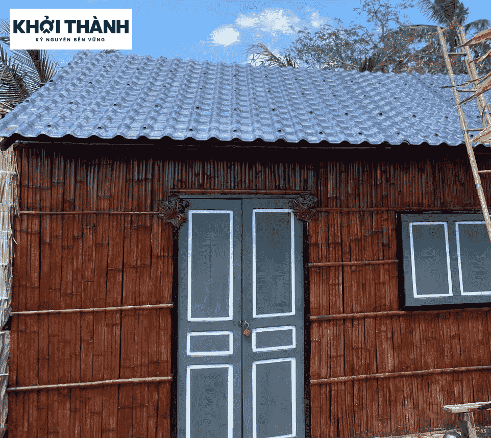 Các ứng dụng đa dạng của tôn nhựa lợp mái từ công nghiệp đến dân dụng do Tôn Nhựa Khởi Thành cung cấp