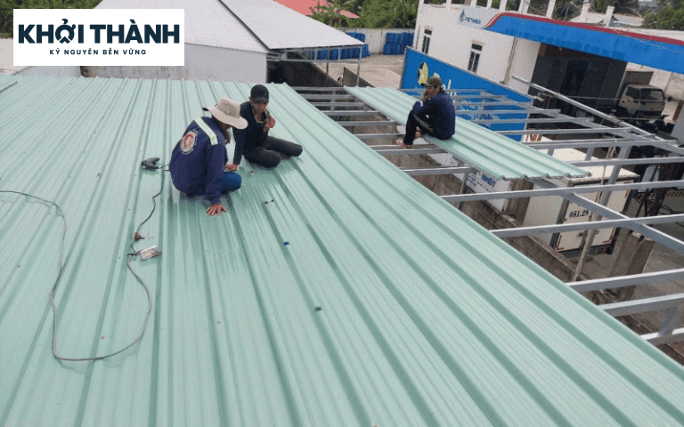 Hướng dẫn thi công tôn nhựa PVC/ASA: xà gồ và các bước lắp