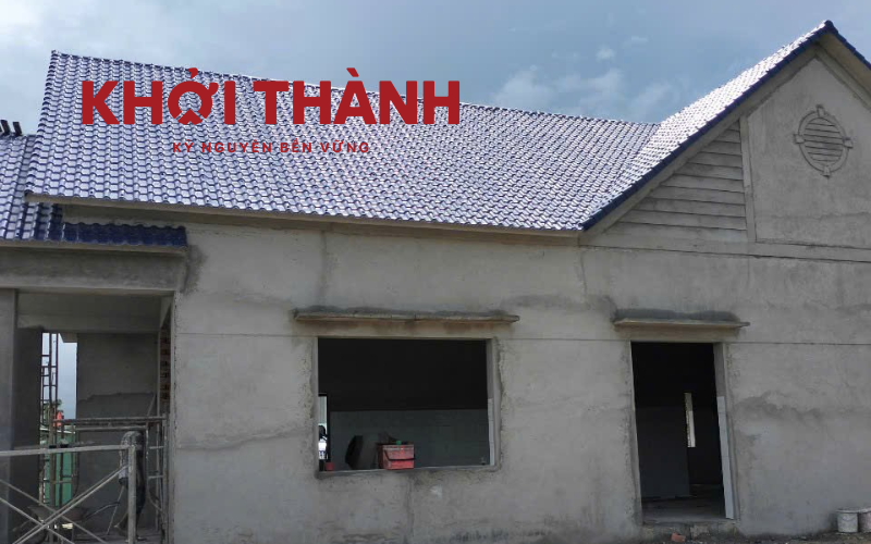 Nhà xưởng lợp mái bằng tôn nhựa 