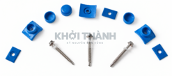 Nắp chụp đầu vít nhựa màu xanh dương và vít kim loại Khởi Thành